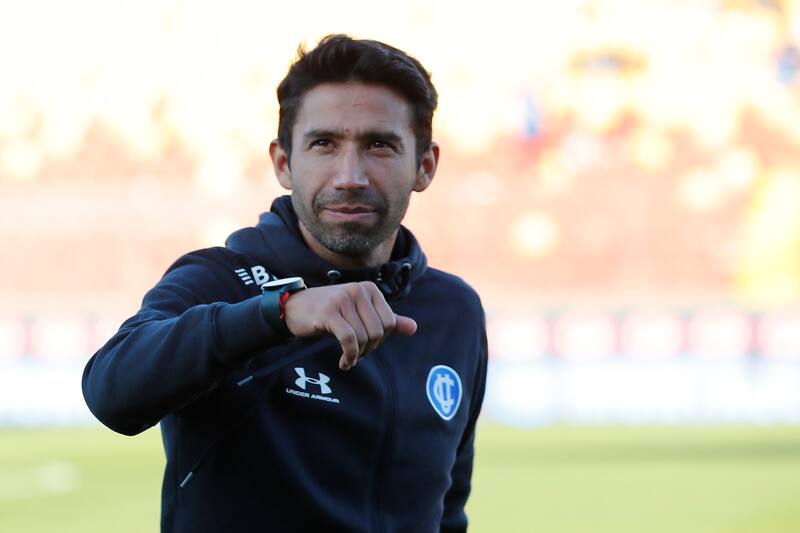 , entrenador de Universidad Católica. Foto: Agencia Aton.