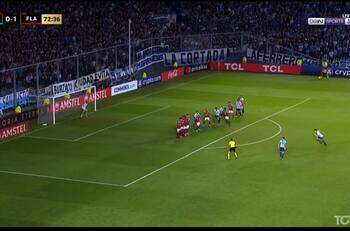 VIDEO | Pasó sin pena ni gloria por la Universidad de Chile: el golazo de Nicolás Oroz a Flamengo