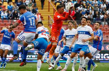 “No me puedo retirar, no me puedo ir de Chile sin jugar en Universidad Católica”
