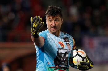 Nicolás Peric nombra el peor estadio del fútbol chileno: “De los camarines más ordinarios que vi en mi vida”