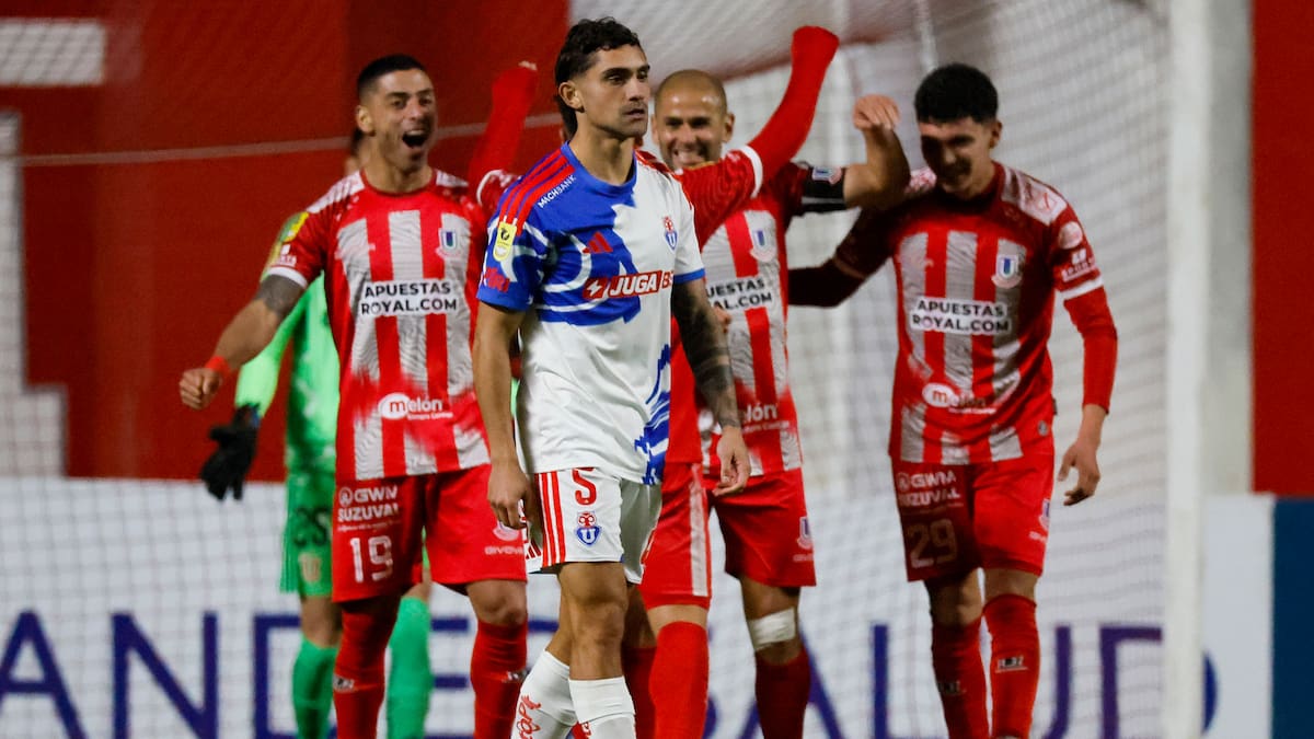 Hinchas de la U pierden la paciencia con este jugador tras el empate ante La Calera por Copa Chile