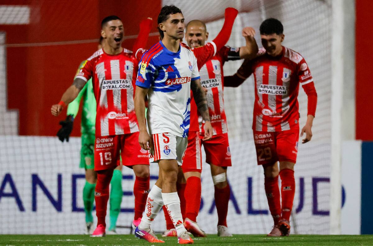 Hinchas de la U pierden la paciencia con este jugador tras el empate ante La Calera por Copa Chile