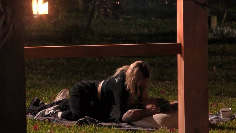 viven su amor en "Tierra Brava"