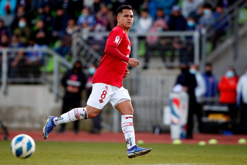 Pese a ser uno de los referentes de Ñublense en 2022, no fue considerado para esta temporada. Foto: Aton