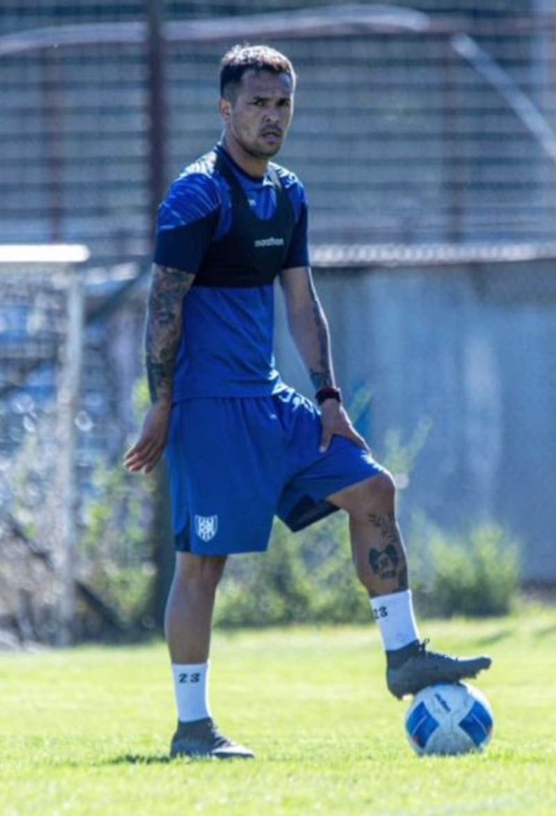 El defensa en los entrenamientos de Huachipato. @nico14vargas