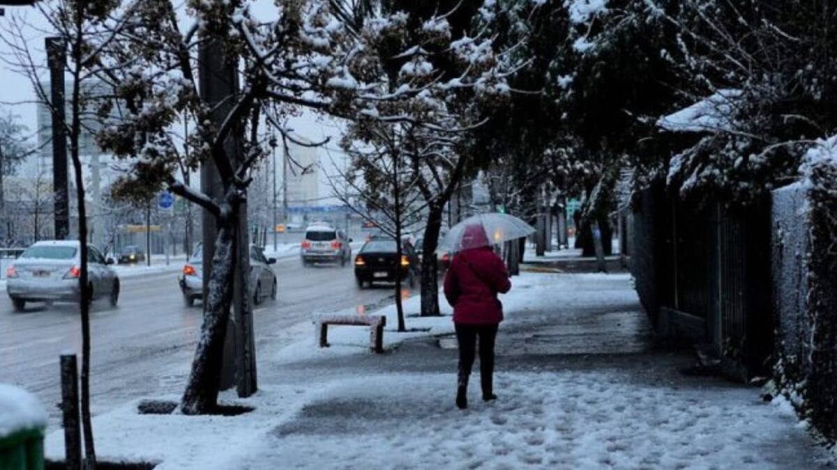 Prepararse para el frío y bajas temperaturas: pronostican hasta 120 centímetros de nieve para la RM