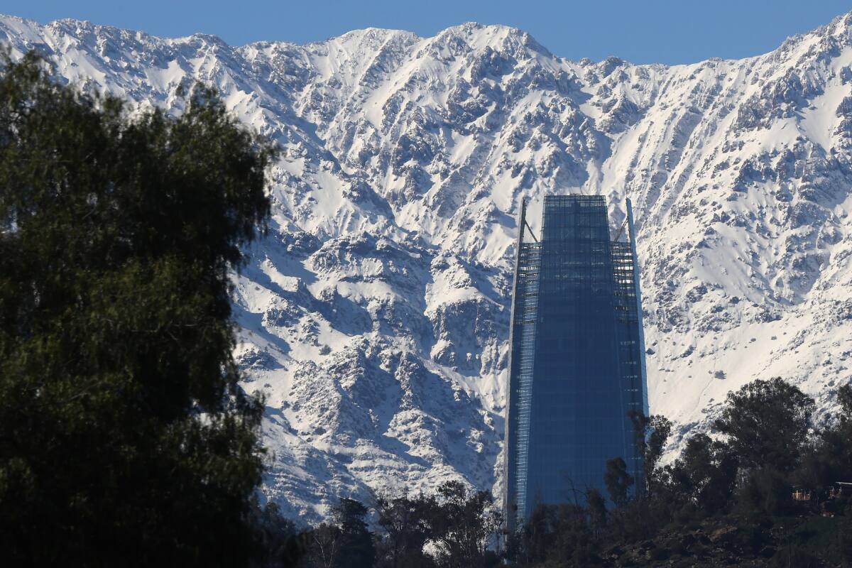 Una vaguada en niveles medios causaría el radical cambio en el clima en la zona centro-sur de Chile. Créditos: Jonnathan Oyarzun/Aton Chile.