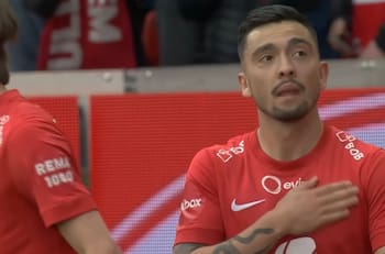 Encabezó la remontada: Niklas Castro volvió a ser figura en Europa con gol y asistencia