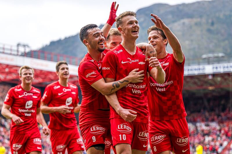 anotó un doblete en Noruega.