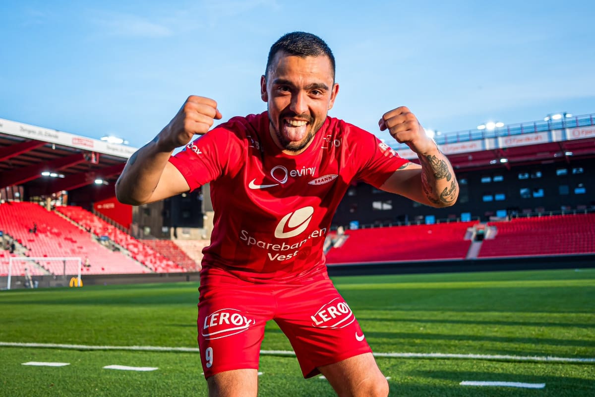 Niklas Castro dio una asistencia en el 3-1 de la vuelta del Brann ante el St Mirren de Escocia.