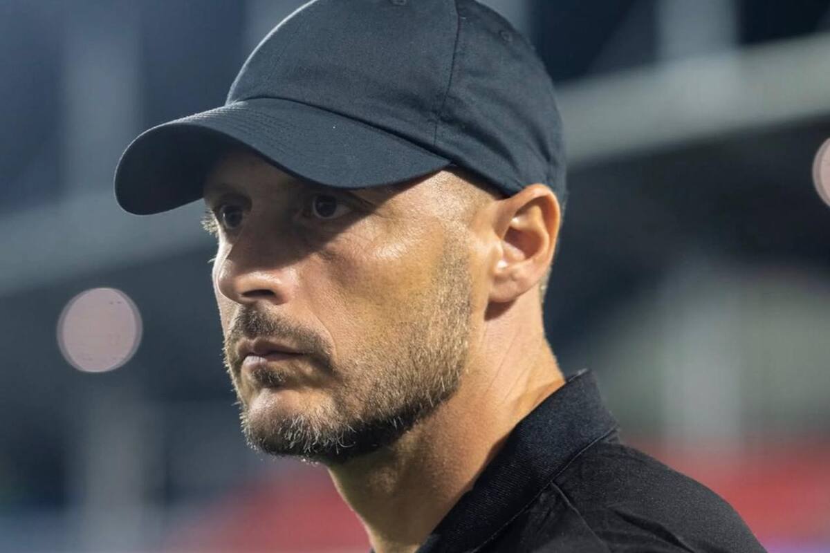 El entrenador griego tiene conversaciones avanzadas para ser el nuevo DT de General Velásquez. Foto: Herrera FC en Instagram.