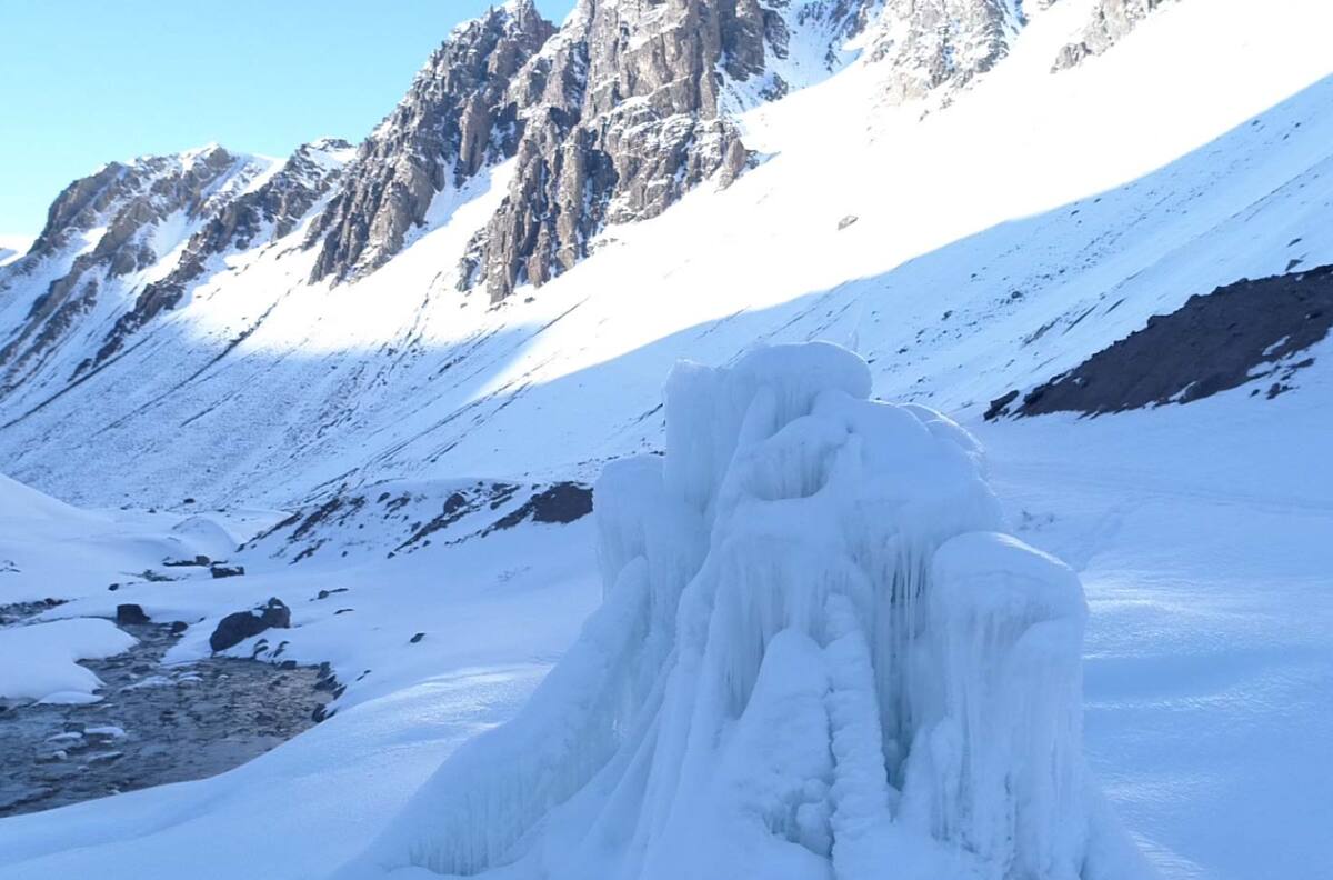 Proyecto chileno crea glaciares artificiales para salvar el planeta