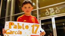 VIDEO | Niño chileno irrumpe en la concentración de España para conocer a figura de Pellegrini