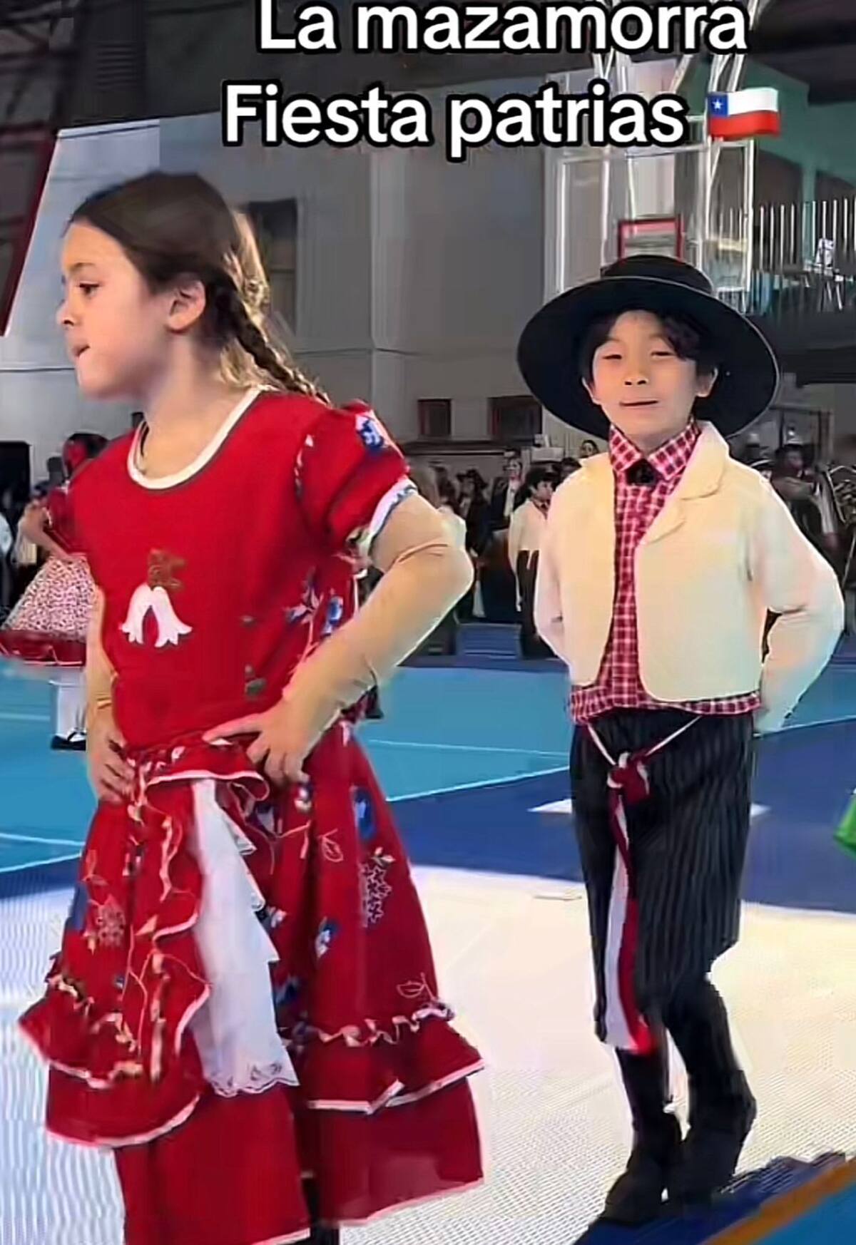 Niño coreano baila "La Mazamorra". Créditos: @chileluna