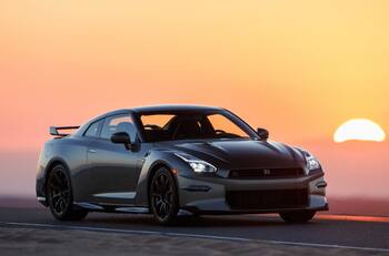 Nissan pone la lápida a uno de los deportivos más importantes de los últimos años