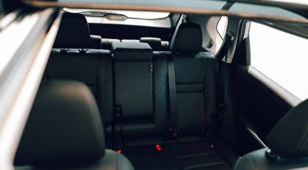 Así es el interior del automóvil.