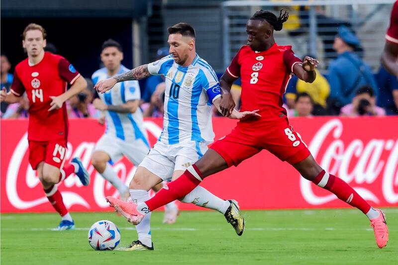 para el partido Argentina vs Canadá y eso enfureció a los fanáticos chilenos. Foto: EFE.