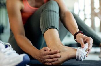 ¿Por qué dan calambres en la noche?