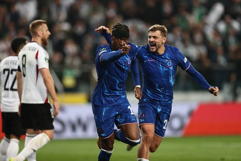 El delantero del Chelsea anotó un doblete en el triunfo sobre Legia por la ida de los cuartos de final de Conference League.
