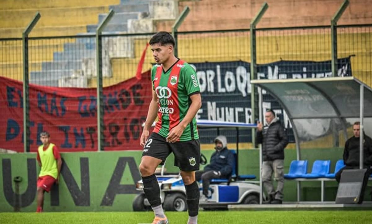 Defendiendo la camiseta de Rampla Juniors.