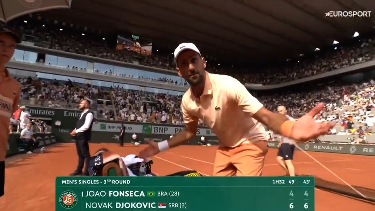 VIDEO | El curioso enojo de Novak Djokovic en Roland Garros: “Un poco más y...”