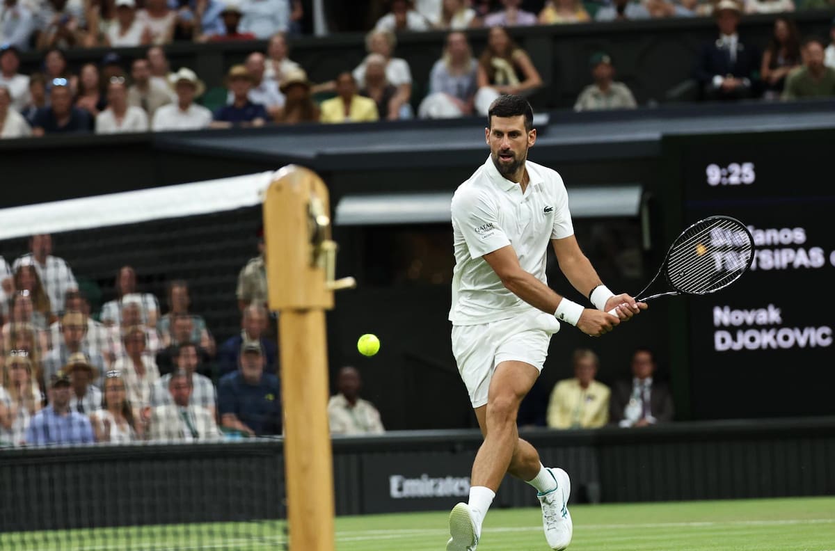 Djokovic le gana el primer gallito a Sinner en Wimbledon