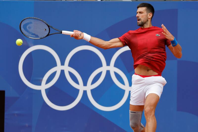 El serbio se refirió al posible duelo contra Rafael Nadal en la segunda ronda de Paris 2024. EFE.