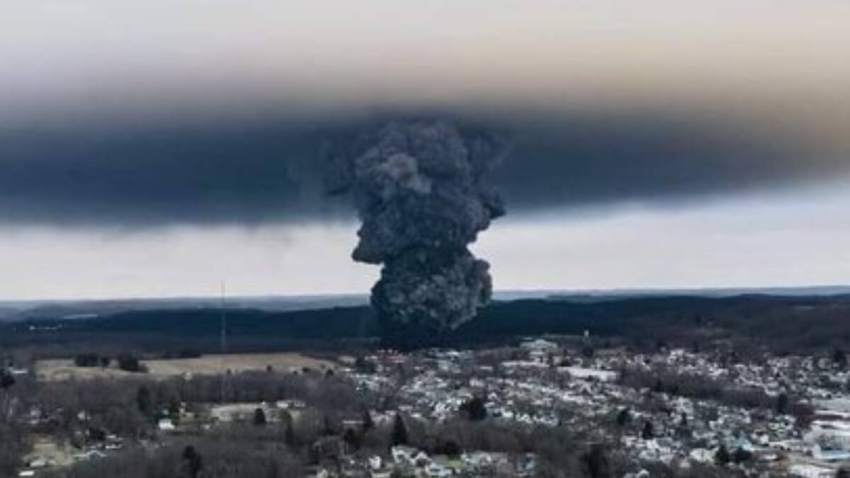 VIDEO | “El Chernóbil de Ohio”: Evacuan a población por catástrofe medioambiental