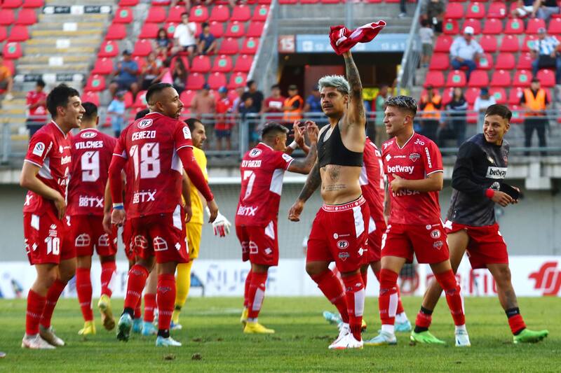 Ñublense jugará ante Curicó Unido en la Octava Región (Foto: Aton)