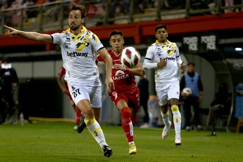 Coquimbo Unido venció a Ñublense
Mauricio Ulloa/Photosport