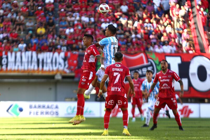 Magallanes recibirá a Ñublense.