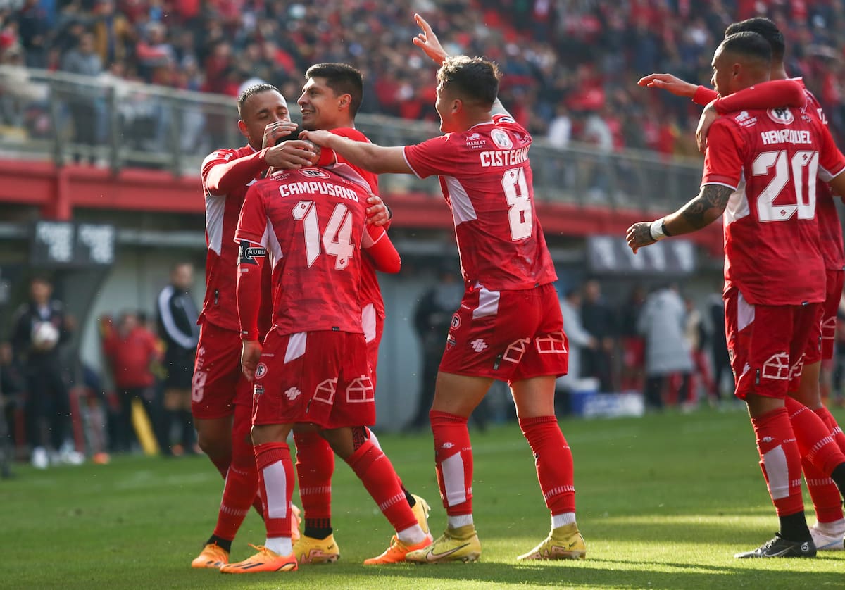 Ñublense se reforzó con Ismael Sosa.