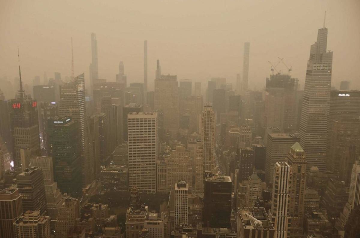 VIDEO | Nueva York se oscurece: Humo procedente de los incendios de Canadá alerta a la “Gran Manzana”