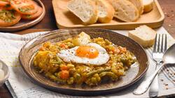 Charquicán a la cabeza: las palabras utilizadas en Chile que la RAE acordó incorporar al diccionario