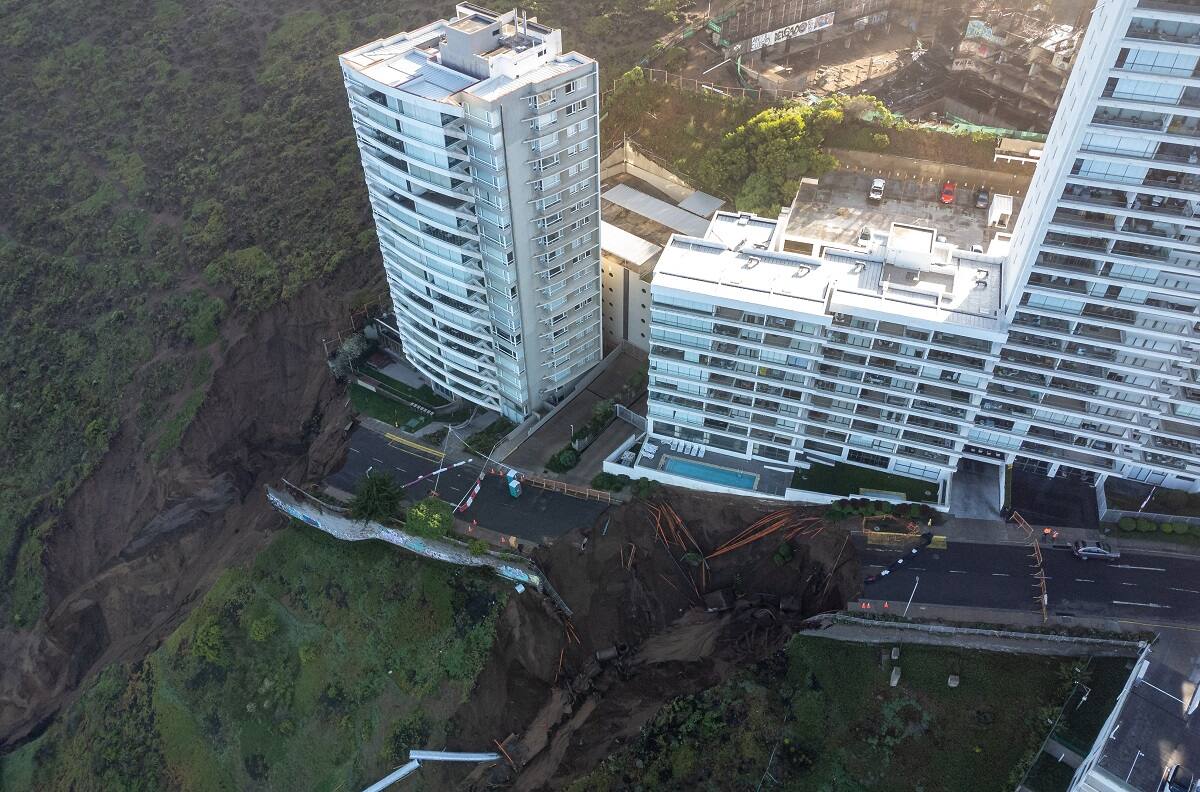 VIDEO | Nuevo socavón deja al edificio Kandinsky en situación crítica