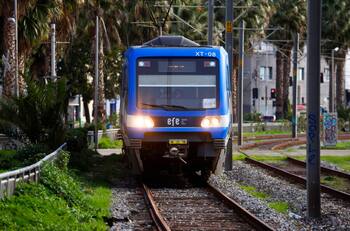 Con precios rebajados para adultos mayores: comienza marcha blanca de esperado nuevo tren de EFE