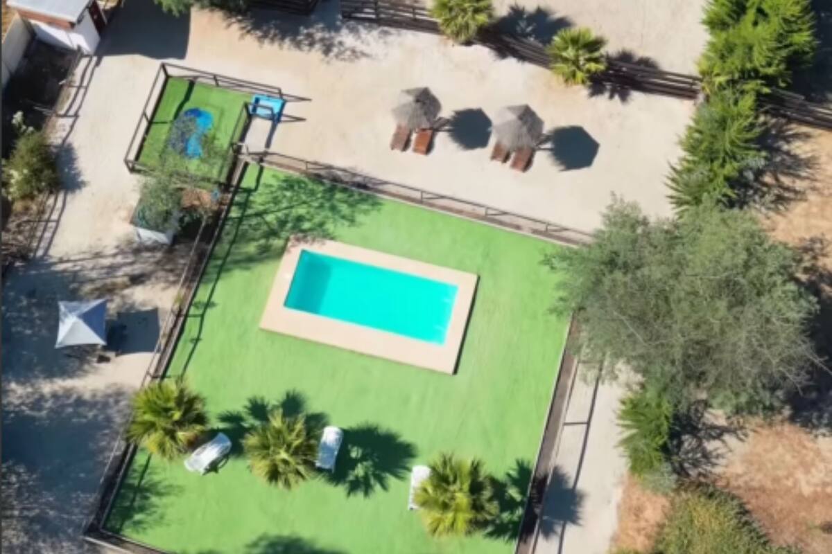Hay quinchos, piscina, áreas verdes y juegos para los niños.
Créditos: Víctor Auvelez.