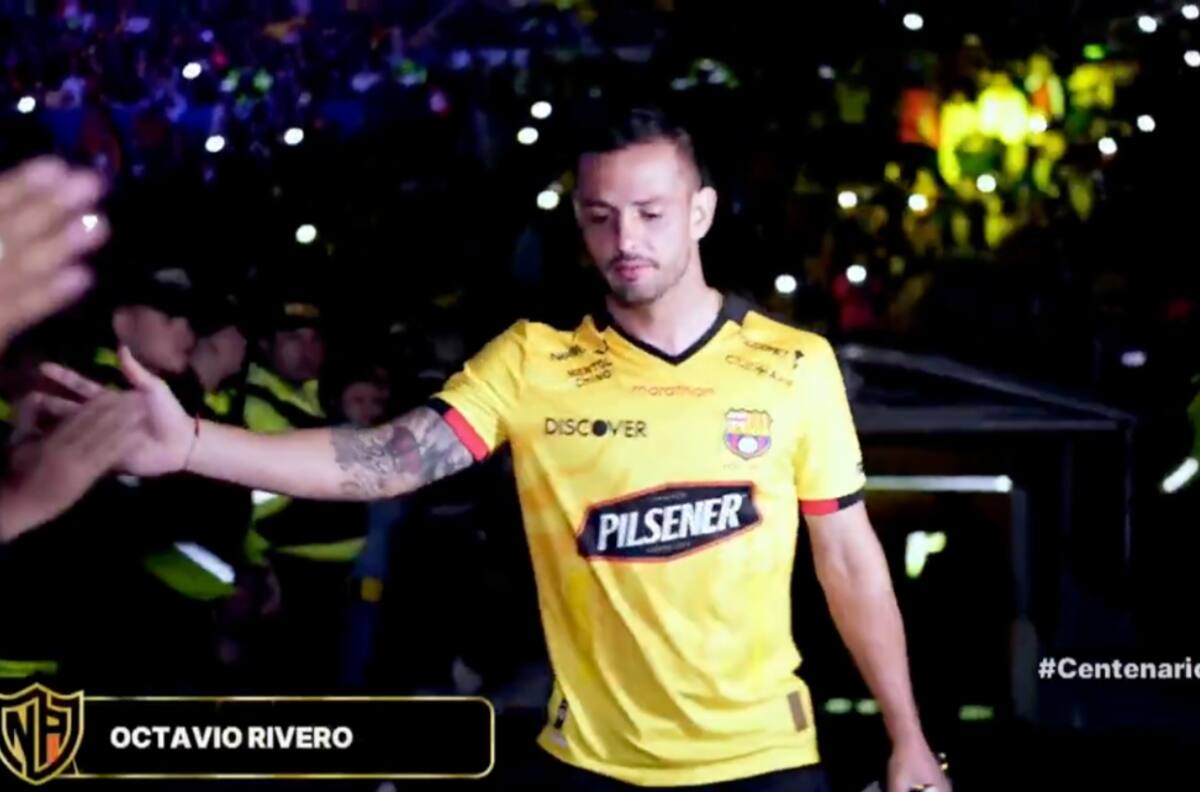 Su cara lo dijo todo: Octavio Rivero no escondió su decepción tras fallida llegada a la U