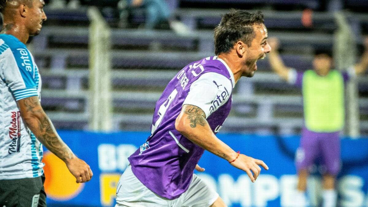 Octavio Rivero está a detalles de cerrar su llegada a Universidad de Chile. Foto: Defensor Sporting