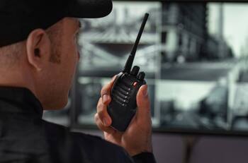 CAPREDENA busca vigilantes, recepcionistas, auxiliares y más: pagan entre $683.000 y $2.145.000