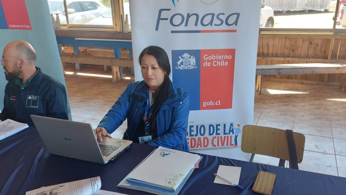 FONASA publica ofertas de trabajo en Santiago: ofrecen sueldos desde $745.000