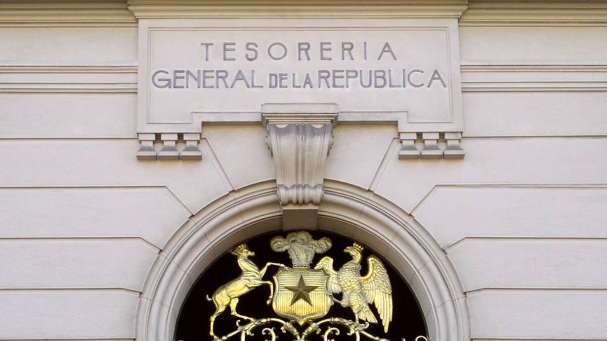Servicio de Tesorerías busca trabajadores: Los sueldos van entre $1.600.000 y $3.000.000