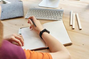 Ofertas de trabajo en el Ministerio de Energía: ¿Cómo postular a vacantes con sueldos desde $1 millón?