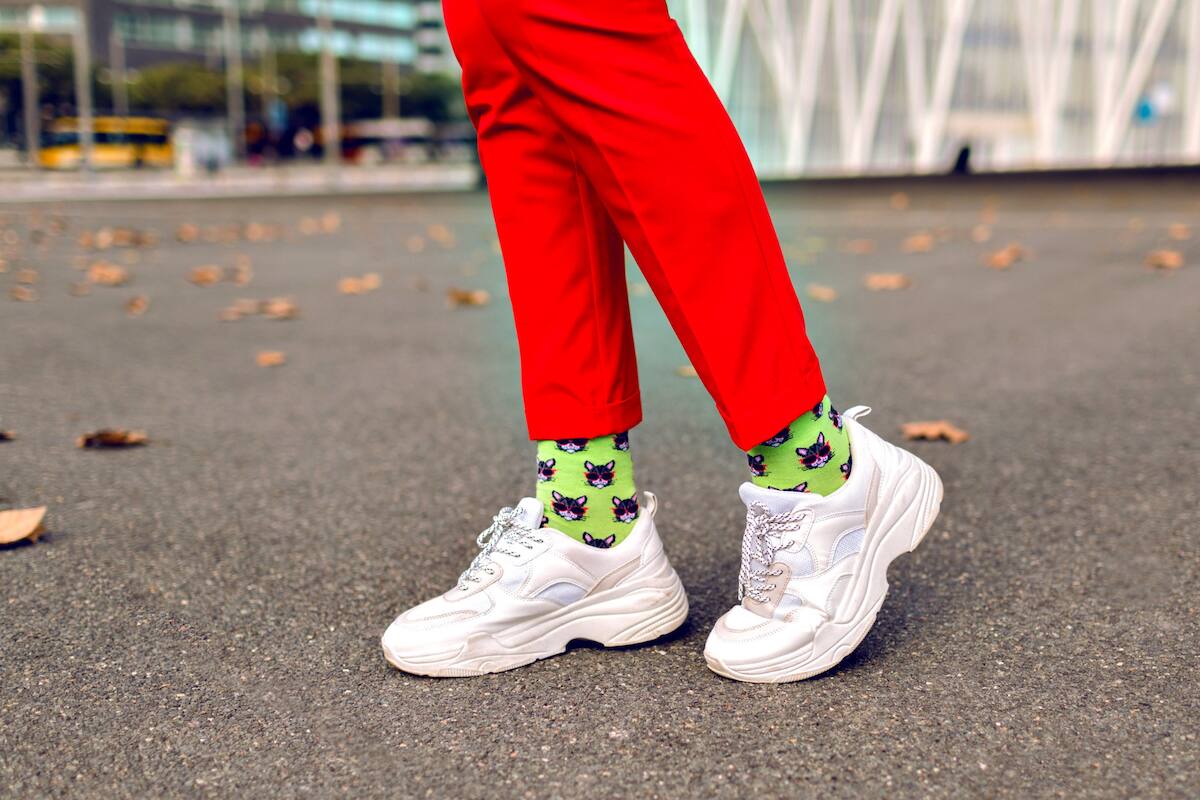 Black Friday 2023. Las zapatillas son de los productos más consumidos en este evento. (Foto: Freepik)