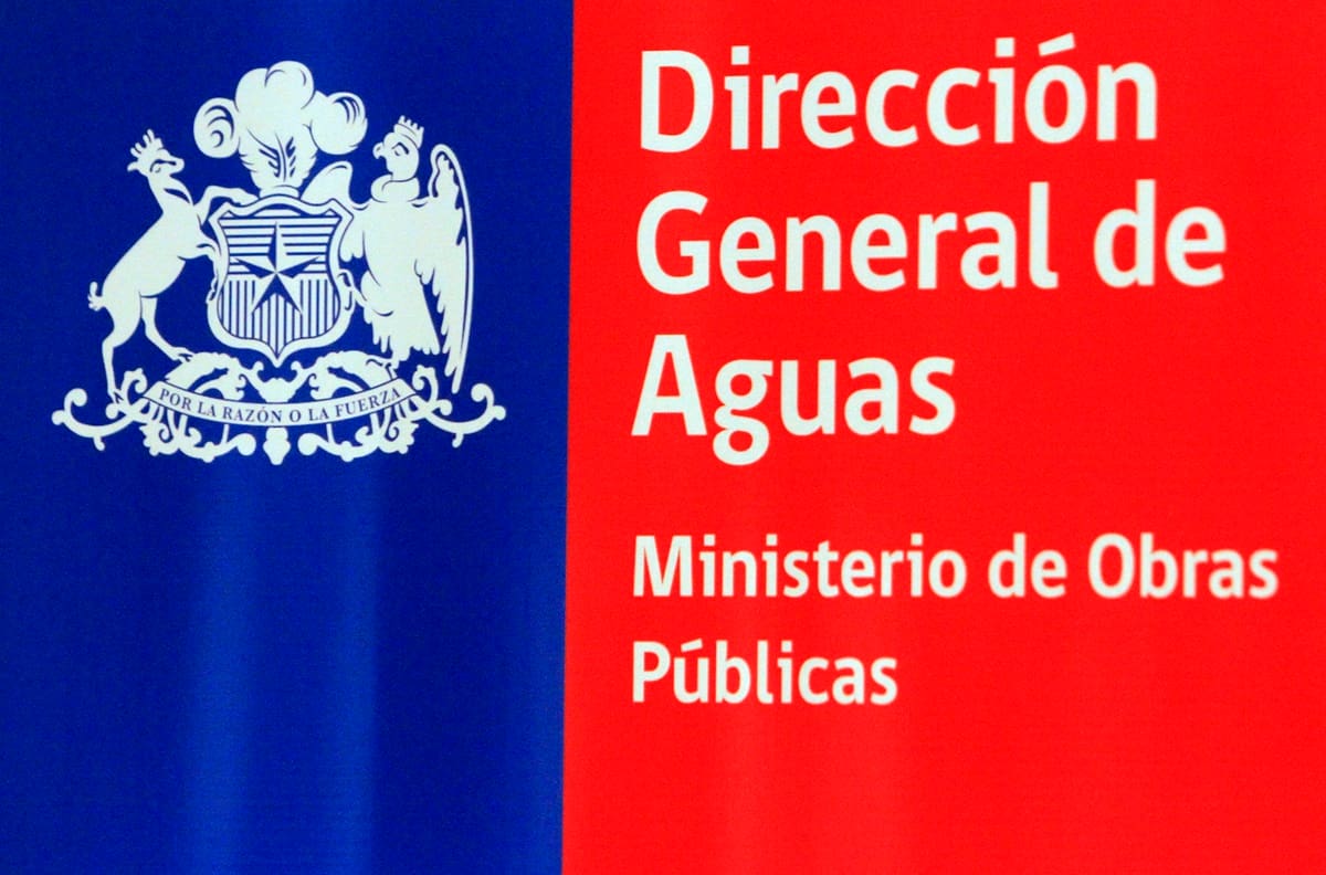 Dirección General de Aguas busca trabajadores: Los sueldos van desde los $2.600.000 hasta los $4.200.000
