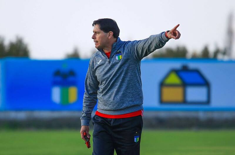 El nuevo entrenador celeste, Víctor Fuentes.