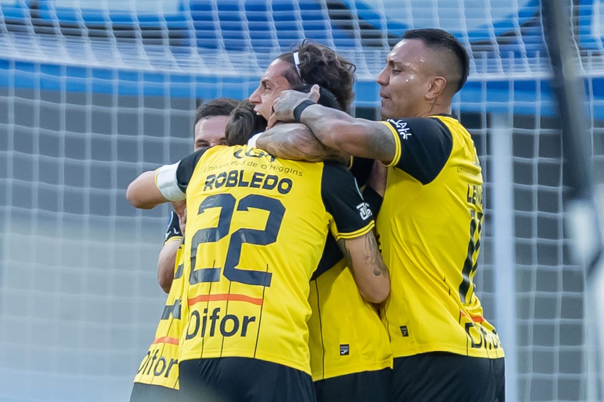 El elenco celeste clasificó a la seguiente ronda de la Copa Sudamericana. Foto: Agencia Aton.