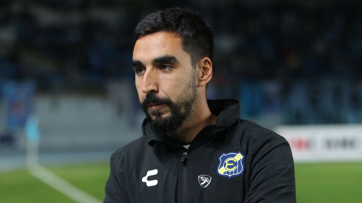 Paqui Meneghini le pone presión a la directiva de Everton para el mercado de fichajes