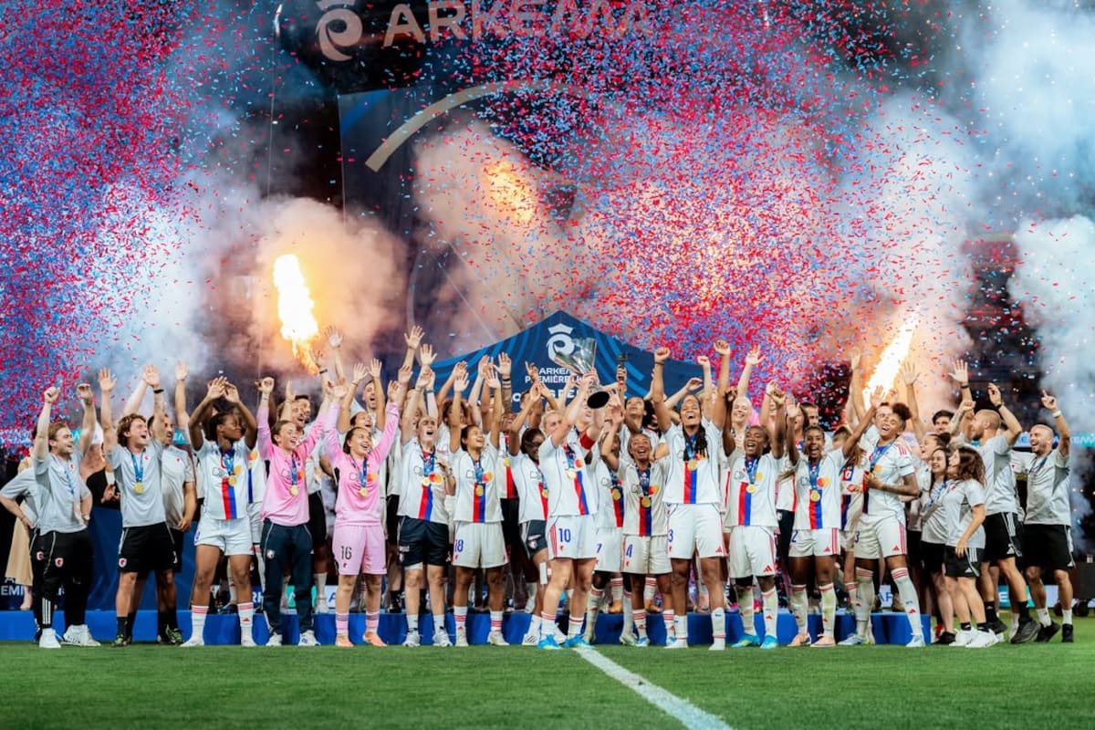Christiane Endler festejó un nuevo título de liga en Francia. Foto: @ol.lyonnes en Instagram.