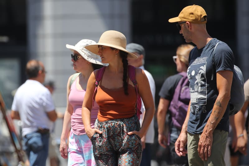 Para el fin de semana, la DMC pronostica más de 30 °C como máxima. Créditos: Jonnathan Oyarzun/Aton Chile.